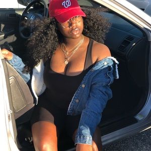 Meet your Posher, Alexis